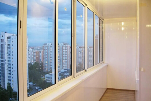 Холодное остекление лоджии в Истре